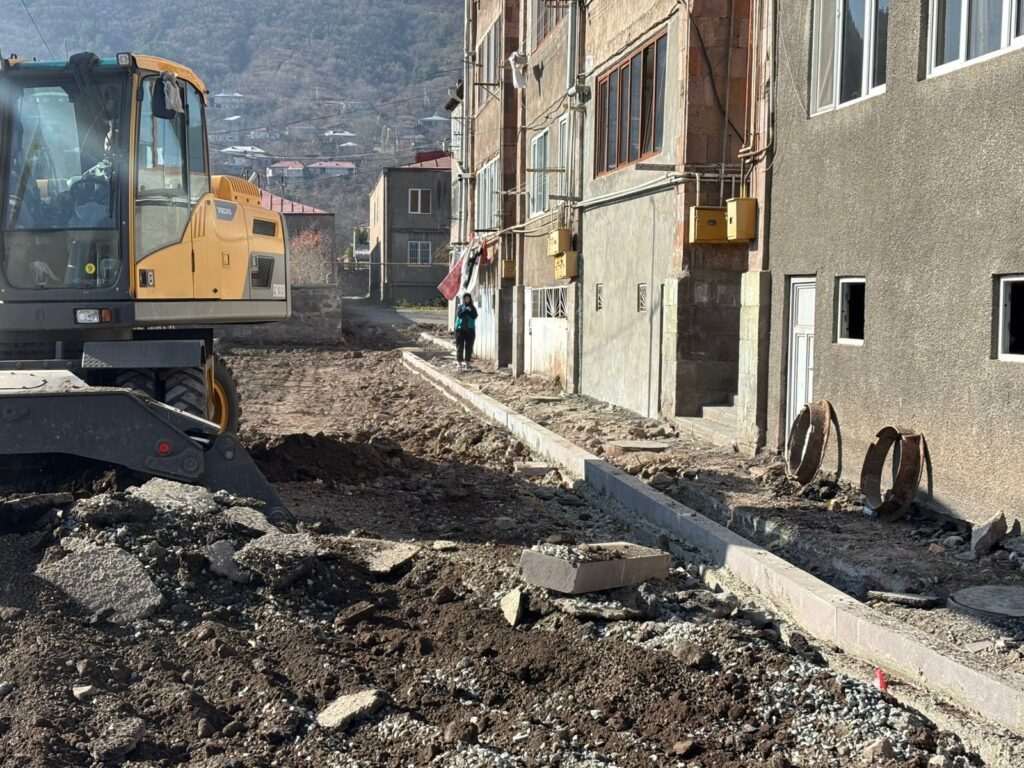 592252671_873823128482460_5716164430659982201_n